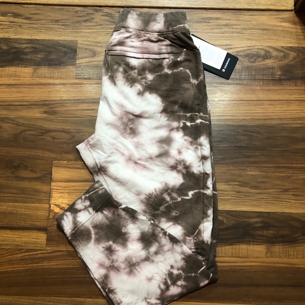 NWT mens city sweat joggers lululemon